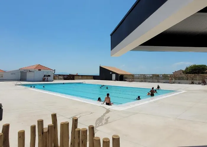 Bel Vue Sur Le Marin Avec Piscine Appartamento