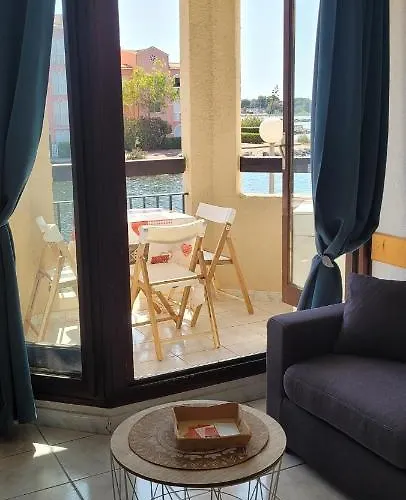 Bel Vue Sur Le Marin Avec Piscine